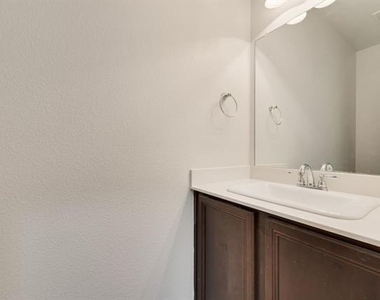 9245 Switchgrass Lane - Photo Thumbnail 12