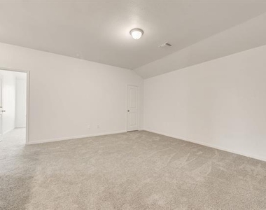 9245 Switchgrass Lane - Photo Thumbnail 17