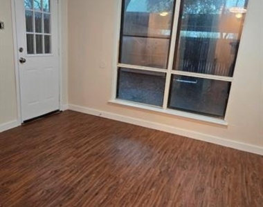 2015 Warnford Place - Photo Thumbnail 16