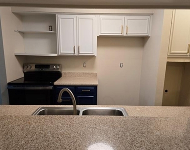 2015 Warnford Place - Photo Thumbnail 4