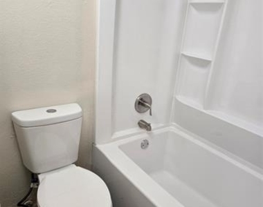 2015 Warnford Place - Photo Thumbnail 26