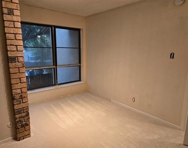 2015 Warnford Place - Photo Thumbnail 25