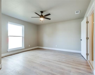 7212 Canongate Drive - Photo Thumbnail 22