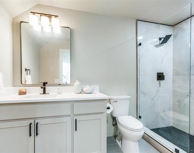 7212 Canongate Drive - Photo Thumbnail 23