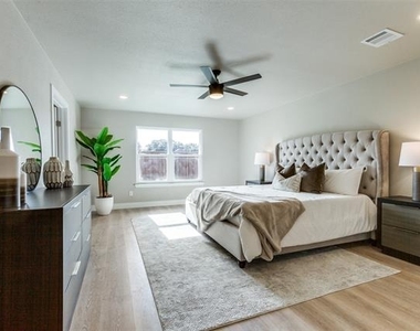 7212 Canongate Drive - Photo Thumbnail 14