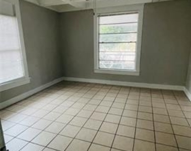 805 S Tyler Street - Photo Thumbnail 6