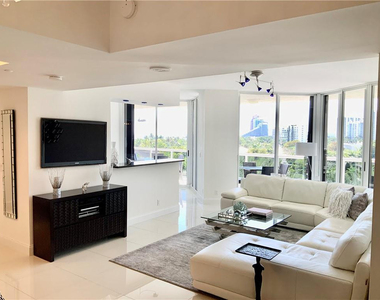3100 N Ocean Boulevard - Photo Thumbnail 2