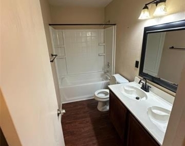 9233 Cheswick Drive - Photo Thumbnail 12