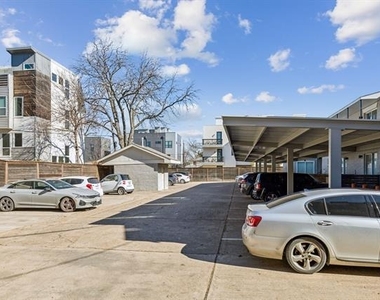 4627 Munger Avenue - Photo Thumbnail 10