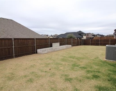 218 Mockingbird Drive - Photo Thumbnail 23
