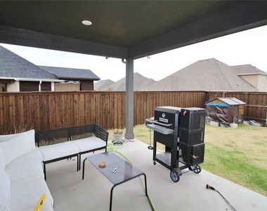 218 Mockingbird Drive - Photo Thumbnail 22