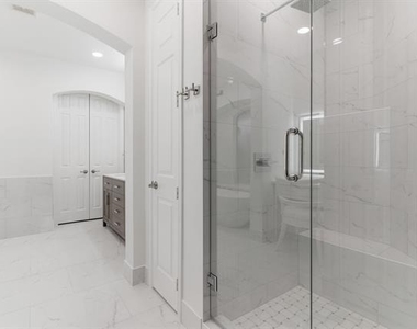 2417 Brenham Drive - Photo Thumbnail 18