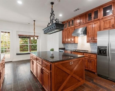 2417 Brenham Drive - Photo Thumbnail 9