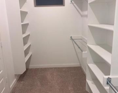 1404 Mahogany Drive - Photo Thumbnail 18