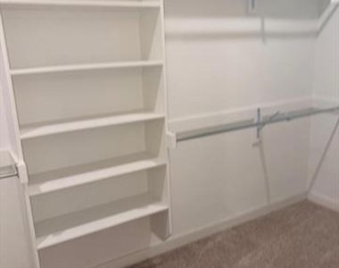 1404 Mahogany Drive - Photo Thumbnail 10
