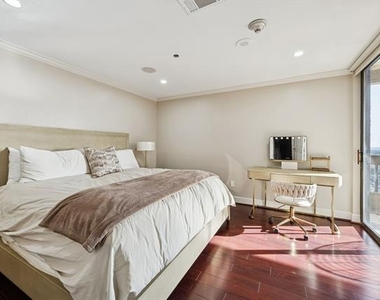 5909 Luther Lane - Photo Thumbnail 16