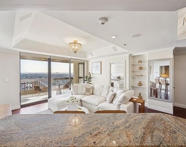 5909 Luther Lane - Photo Thumbnail 6