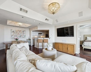 5909 Luther Lane - Photo Thumbnail 3