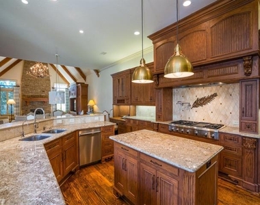 2782 Montreaux Drive - Photo Thumbnail 2
