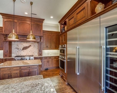 2782 Montreaux Drive - Photo Thumbnail 11