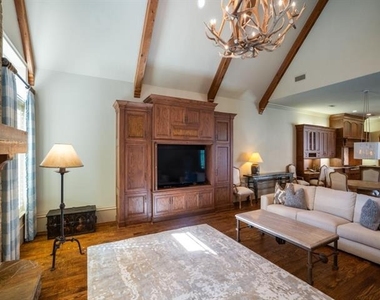 2782 Montreaux Drive - Photo Thumbnail 6