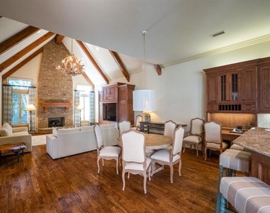 2782 Montreaux Drive - Photo Thumbnail 8