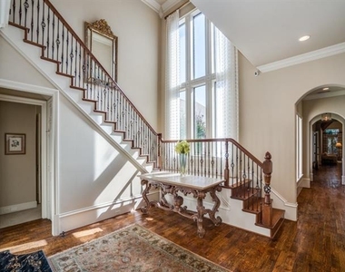 2782 Montreaux Drive - Photo Thumbnail 4