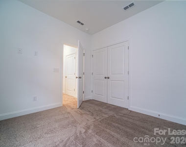 1535 Pebble Shore Lane - Photo Thumbnail 12