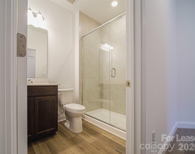 1535 Pebble Shore Lane - Photo Thumbnail 16