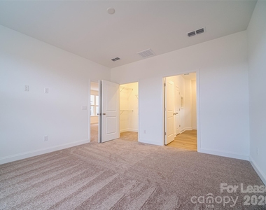 1535 Pebble Shore Lane - Photo Thumbnail 8