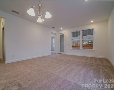 1535 Pebble Shore Lane - Photo Thumbnail 6
