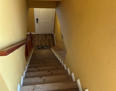 137 E Country Club - Photo Thumbnail 9