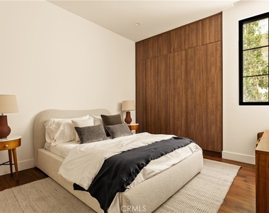 4930 Edgerton Avenue - Photo Thumbnail 17