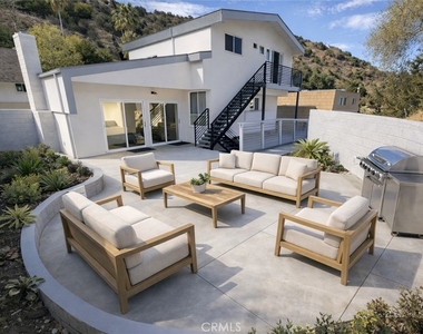 17148 Escalon - Photo Thumbnail 17