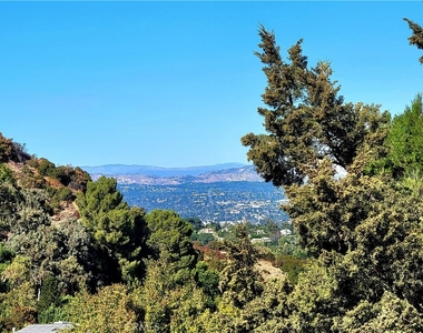 17148 Escalon - Photo Thumbnail 20