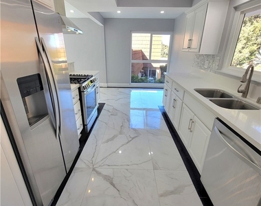 17148 Escalon - Photo Thumbnail 3