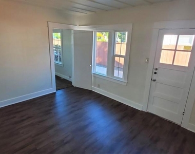 6841 Mohawk Street - Photo Thumbnail 5