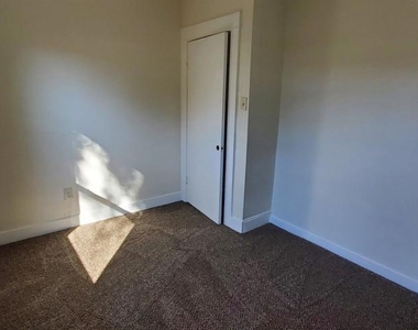 6841 Mohawk Street - Photo Thumbnail 12