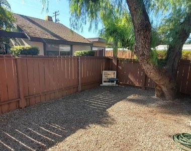6841 Mohawk Street - Photo Thumbnail 21