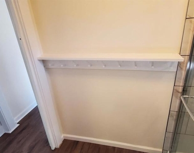 6841 Mohawk Street - Photo Thumbnail 15