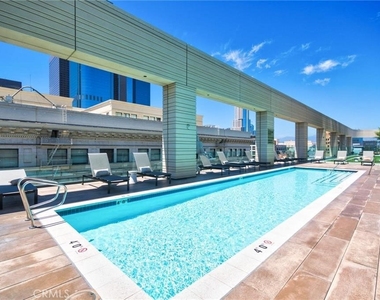 400 S Broadway - Photo Thumbnail 15