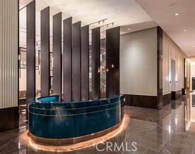 400 S Broadway - Photo Thumbnail 12