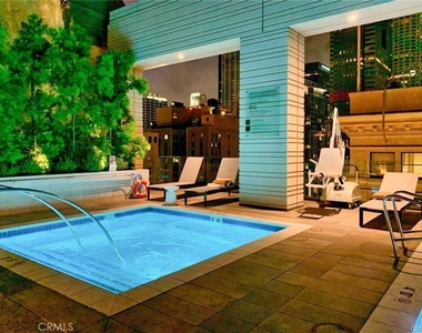 400 S Broadway - Photo Thumbnail 14