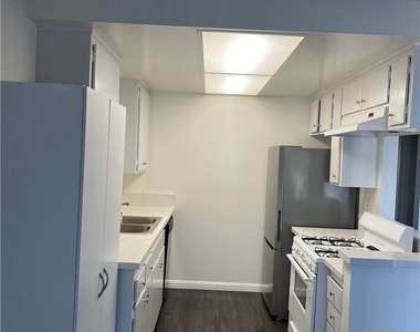 17022 Sandra Lee Lane - Photo Thumbnail 7