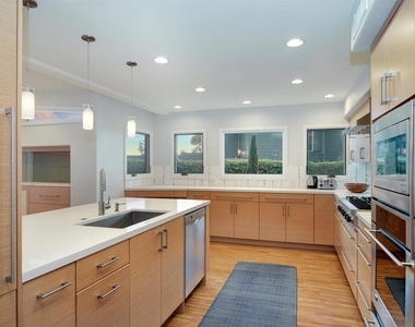 152 7th Street - Photo Thumbnail 12