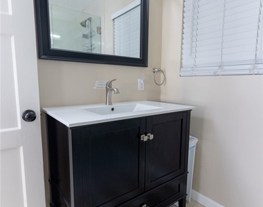 464 Bent Street - Photo Thumbnail 11