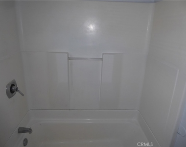 862 E H Street - Photo Thumbnail 4
