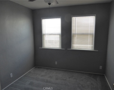862 E H Street - Photo Thumbnail 6