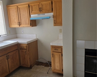 43516 32nd Street E - Photo Thumbnail 7
