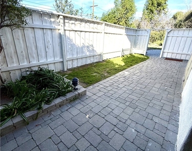 20407 Strathern - Photo Thumbnail 6